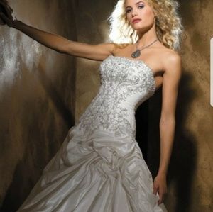 GORGEOUS NEW Wedding Dress / Bridal Gown Sz 12